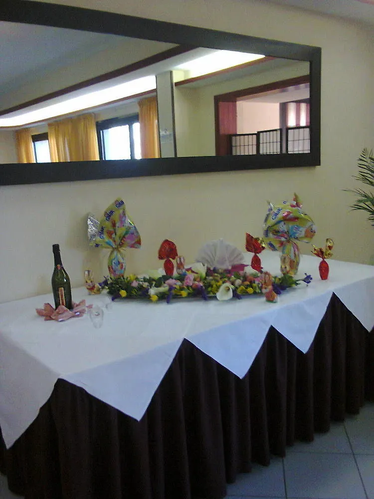 Hotel Grifone Principina a Mare 3*,